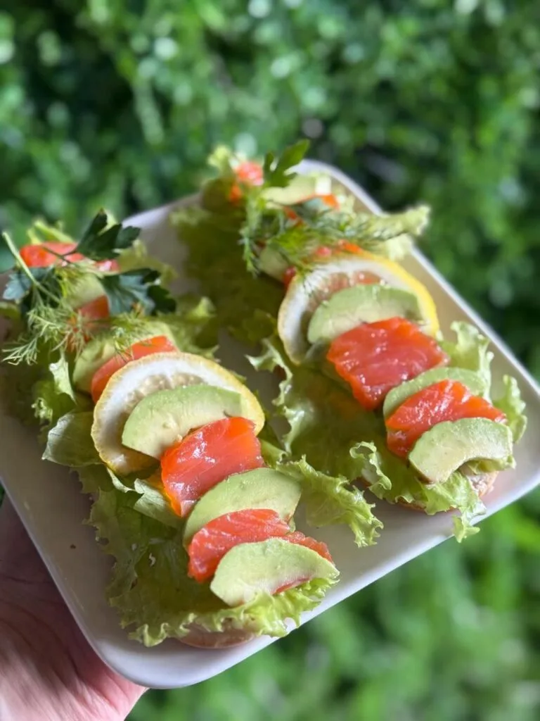 Брускета риба